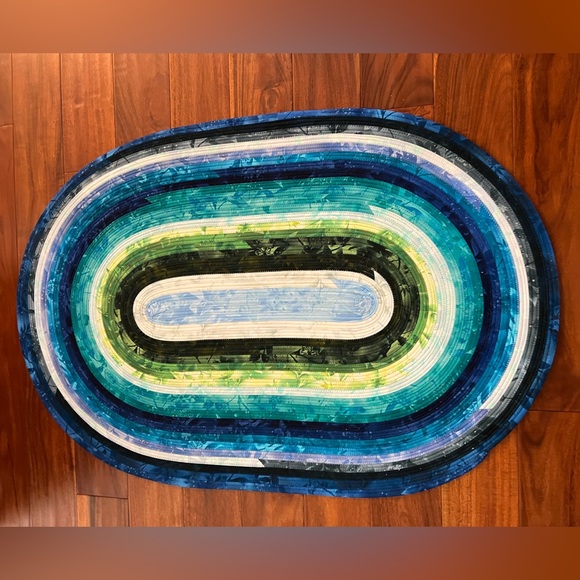 Sea Grass Botanical Jelly-Roll Rug - Picture 3 of 13
